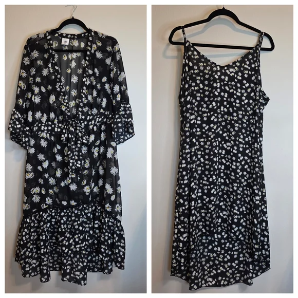 Chic Black and White Floral Long Sleeve Dress - Picture 1 of 7